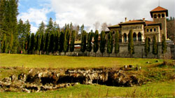 Castelul Cantacuzino din Busteni Castelul Cantacuzino din Busteni